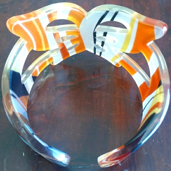 Butterfly cuff - Picture 4 of 4